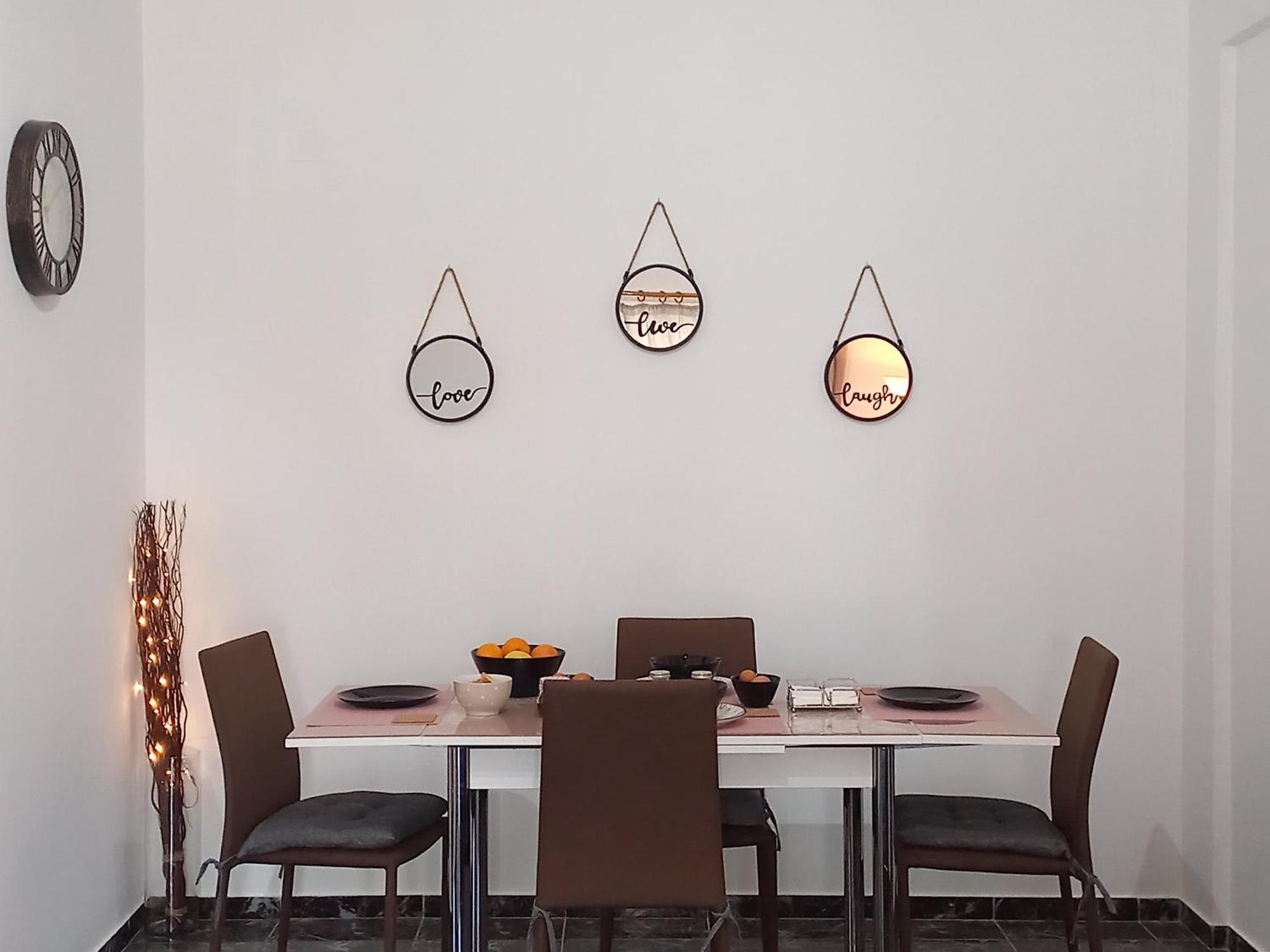 Triζin Apartment Galatás Luaran gambar